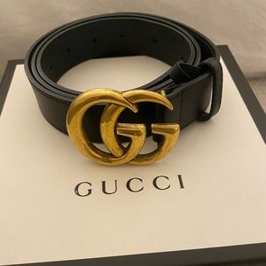 Gucci Leather belt with Double G buckle